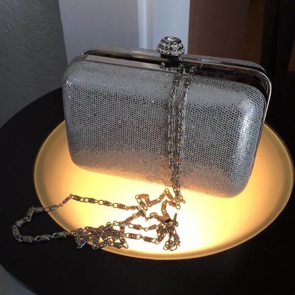 Purse - Picture 2 of 2